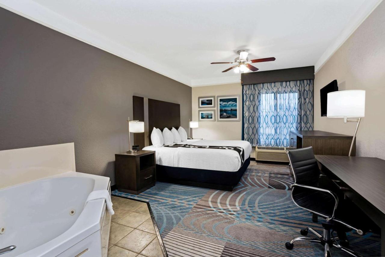 La Quinta By Wyndham Conroe Hotell Eksteriør bilde